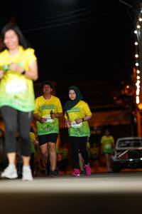 BIB: 503
                            <button type="button" onclick="openModal(21743592)" class="btn btn-primary btn-sm float-right btn-popup" data-toggle="modal" data-target=".modal-high-quality">
                        <i class="fas fa-shopping-cart"></i> Add to Cart
                    </button>
                                            <button type="button" onclick="isThisMe(21743592, true)" class="btn btn-success btn-sm float-right btn-popup btn-isme hidden" data-toggle="tooltip" data-placement="bottom" title="นี่คือรูปของคุณใช่ไหม คลิกที่นี่เพื่อเอาเข้าอัลบั้ม">
                        <i class="fas fa-plus"></i> Add to album
                    </button>
                    <button type="button" onclick="isThisMe(21743592, false)" class="btn btn-warning btn-sm float-right btn-popup btn-isnotme hidden">
                        <i class="fas fa-ban"></i> Remove from album
                    </button>